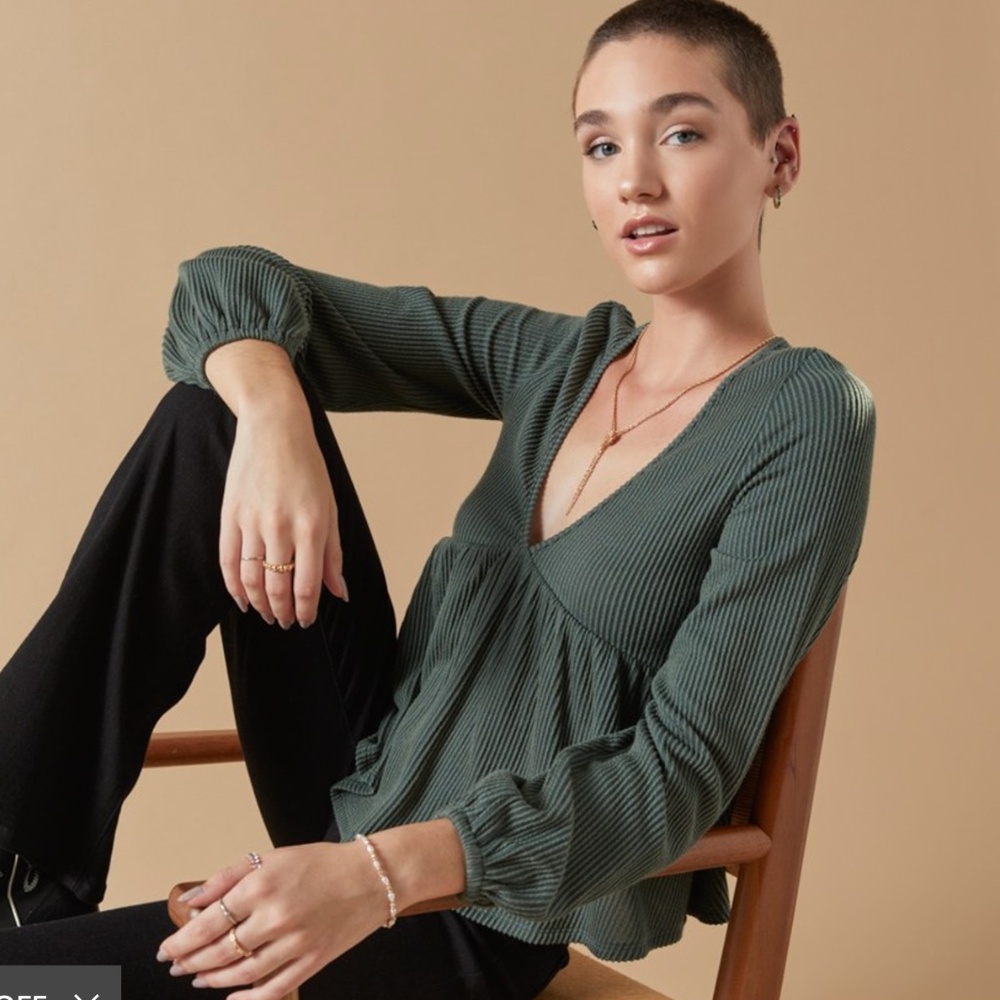 V-Neck Ruffled Hem Long-Sleeve Top - Olive Green